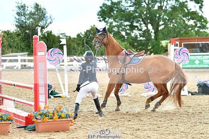 230721A-142633-06917 - Cls 22, 1 Star Gold 1.30m