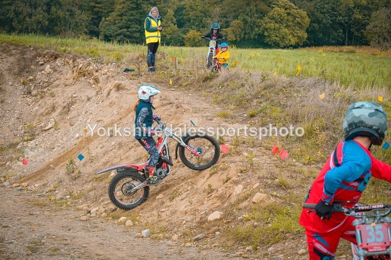 DSCF0285 - Ripon MC Trial 27/09- kids