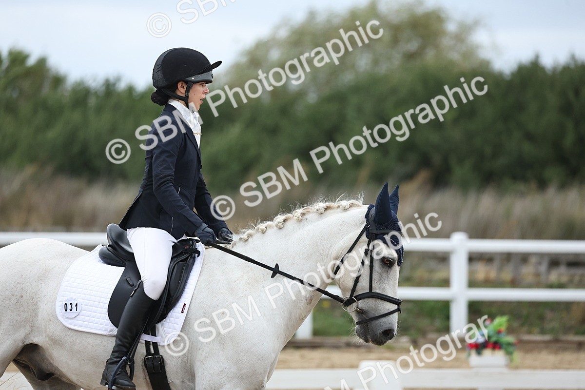 SBM_004239 - Class 8 - Novice 3 Champs
