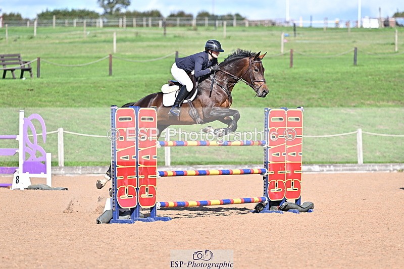 260923B-152952-01022 - Cls 06 Snr Fox & 1.20m Open