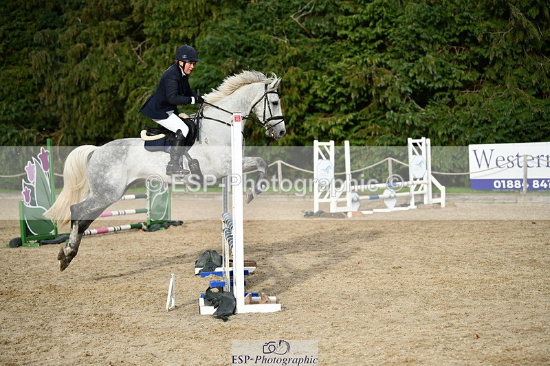 251004A-165520-02292 - Classes 10 & 11 80cm