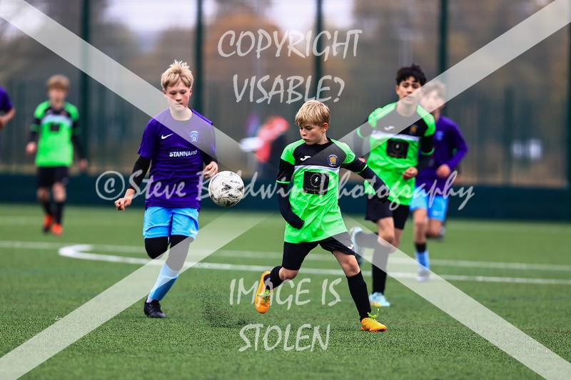 1DX30142 - 2025-10-12 FC Abbey Meads U14 Orange V Kingsdown Lions U14