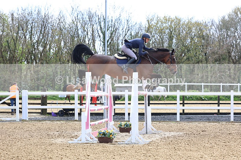 3E7A2406 - Class 9: Senior 1.30m open