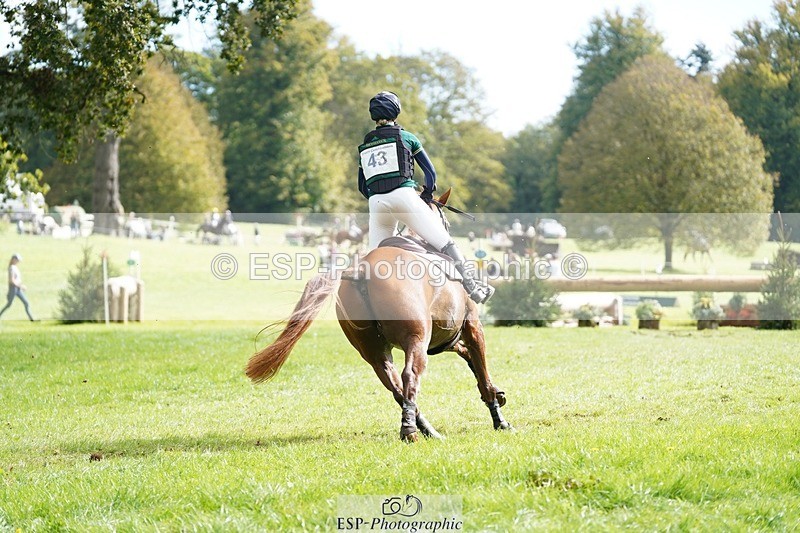 231020-124404-08959 - 043-OTTENTIK.NOBILITY-Dani.Evans-XC