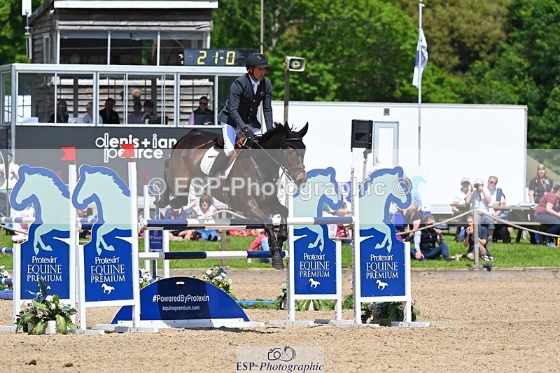 240525-130905-15231 - 426-VISCOUNT_VIKTOR-Tim_Price