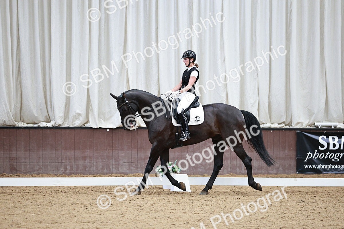 SBM_006444 - Class 16 - Advanced Medium 5 - 16.02-17.22