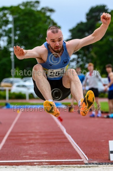 ComMast25-929238 - Field Male Set One