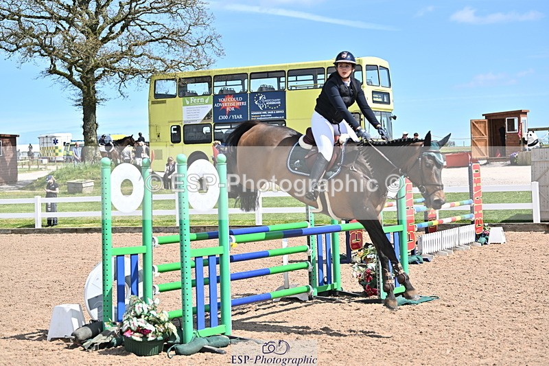 240418A-132901-03486 - Cls 13, 1 Star Bronze Tour 1.10m