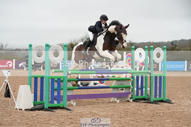 251109-115951-03697 - Cls 20 Newcomers and 1.10m Open