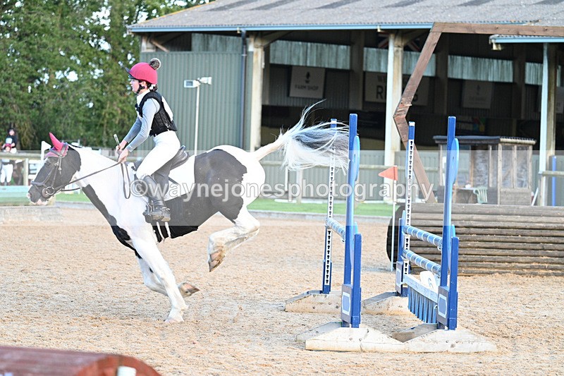 WJ7_7050 - Time 17:12 to 17:30