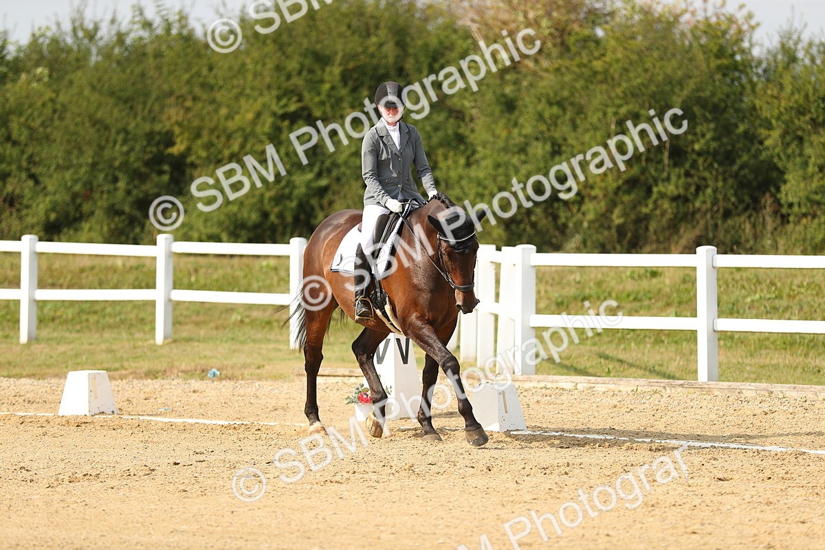 SBM_018436 - Class 14 - Novice 23 - 15.16-16.19