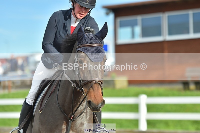 231111A-125636-01999 - Cls 12 Newcomers & 1.10m Open