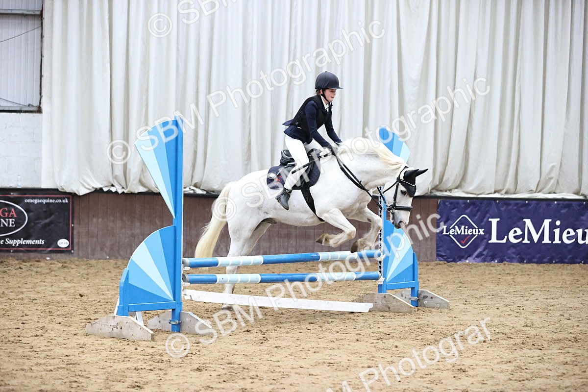 SBM_001374 - Class 5 - Henlow Veterinary Hospital 70cm