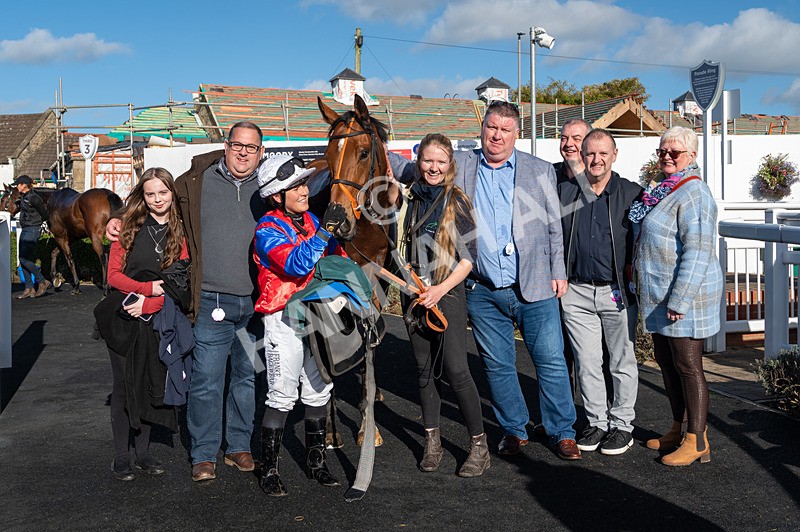 191024-Race 4-Three Dons-8194 - Race 4