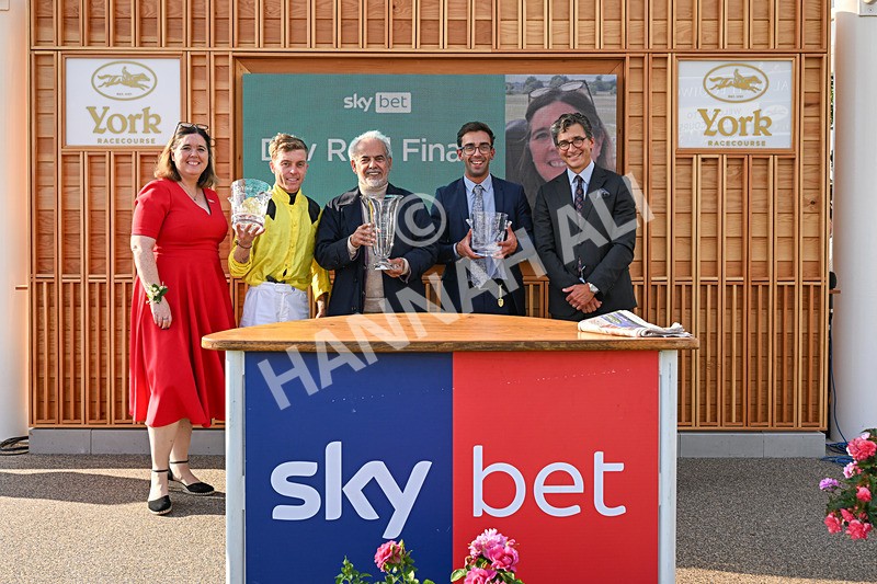 220826-Race 7-Raammee-6111 - Race 7 17.20pm Sky Bet Dav Reid Finale Handicap