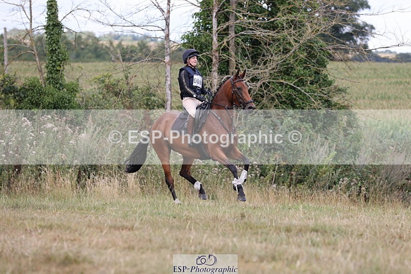 250802A-131751-04311 - B-086-Jordanne.Hobbs-FLASH.DIVA