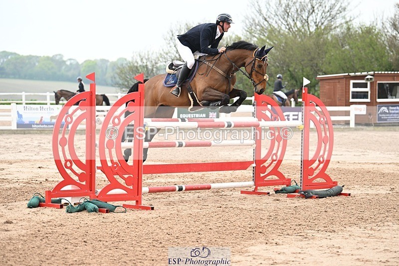 250424-122356-04296 - Cls 21 - 1 Star Gold Tour