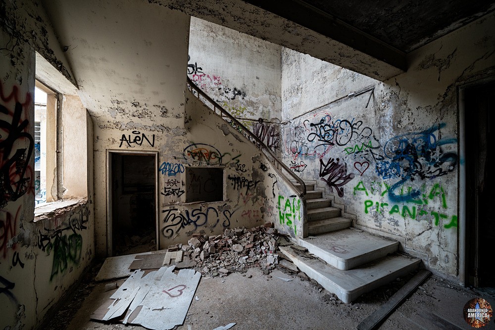  - ABANDONED GREECE