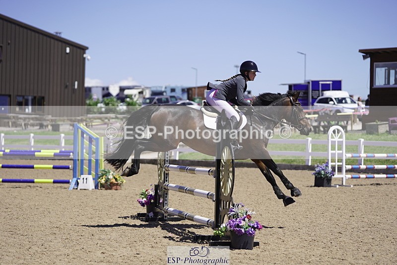 230624A-125844-01455 - Cls 24 Pony Discovery & 90cm Open