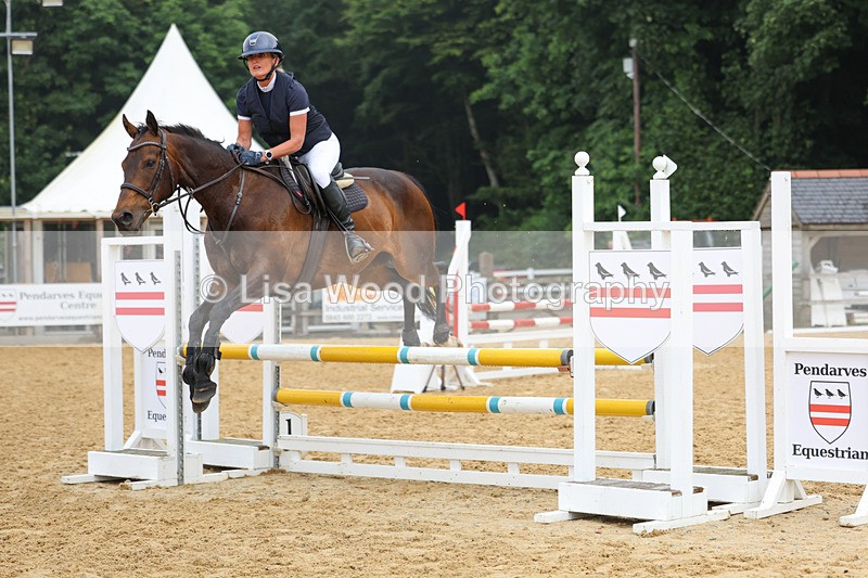 3E7A5671 - Class 5: Senior 95cm