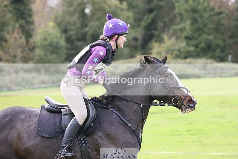 231021-132653-17143 - 427-COMBE.BREEZE-Gemma.Wells-SC+XC