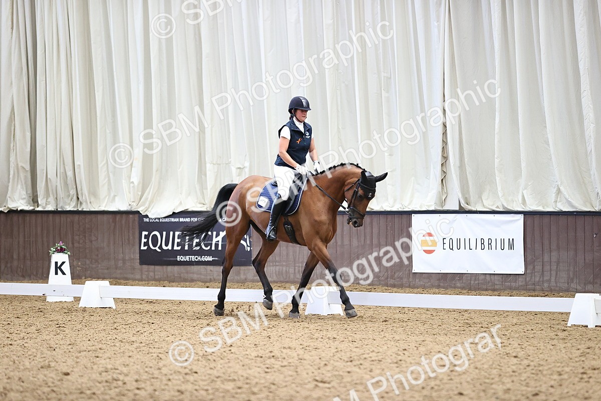 SBM_000876 - Novice 4 Warm Up