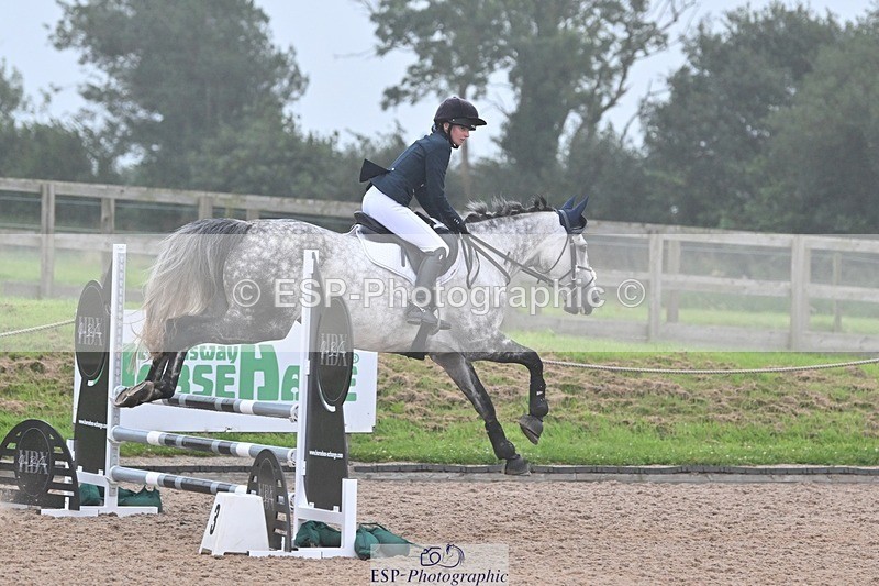 240813-191902-00883 - Classes 7 A&B 90cm