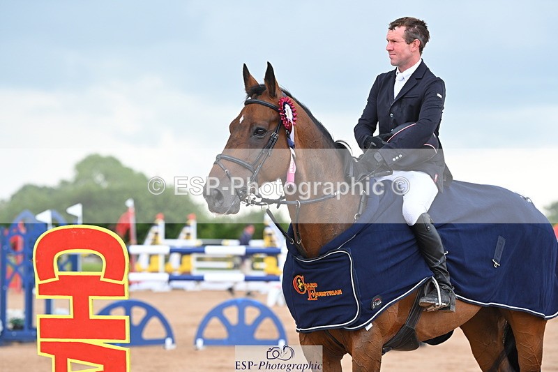 230721A-113932-05706 - Cls 6, 2 Star Medium 1.35m