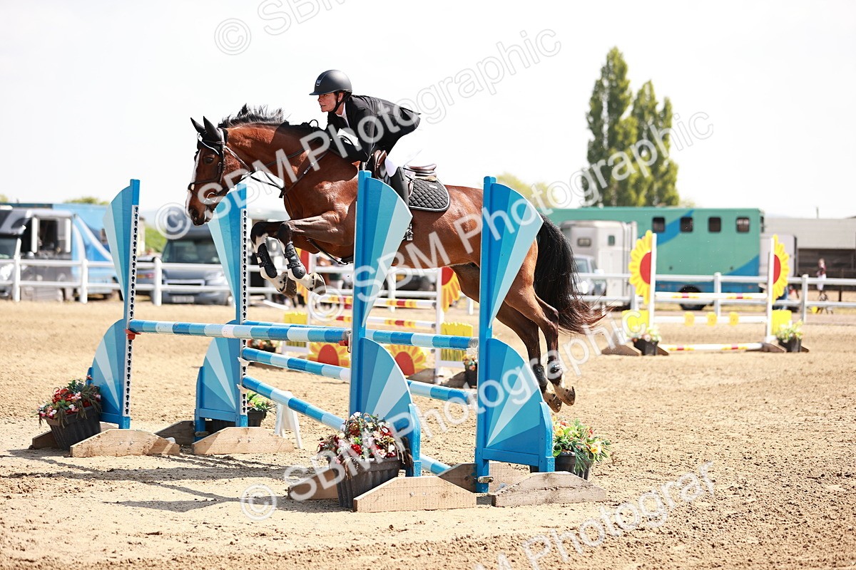  - Class 23 - Senior 1.05m