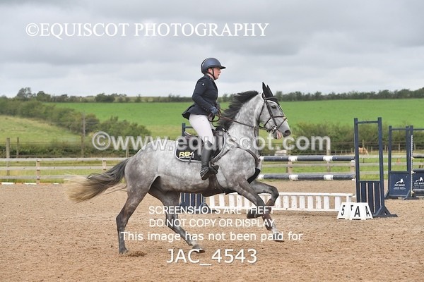 JAC_4543 - CLASS 7 Senior Foxhunter/ 1.20m Open