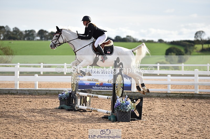 231015A-160150-09204 - Cls 27 1.10m Amateur Q 2nd R