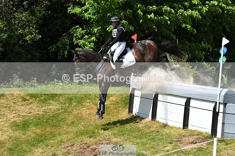 230527-151551-10619 - 353-THE_RIPPER-Bundy_Philpott-XC