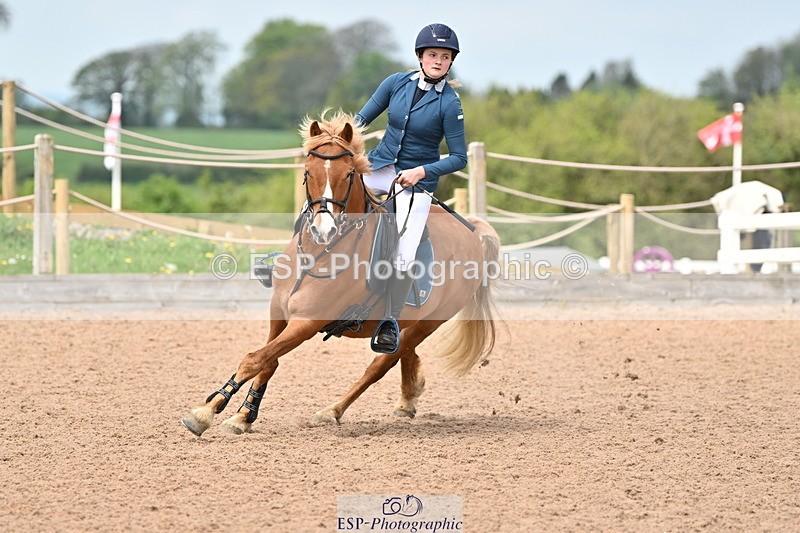 240506A-122742-08695 - Cls 5 Pony Foxhunter & 1.10m Open
