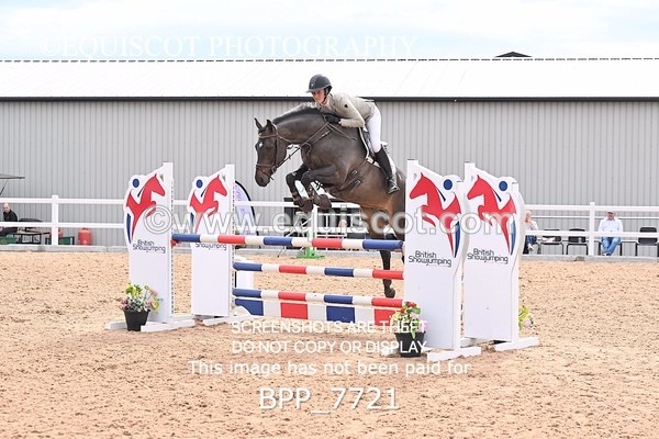 BPP_7721 - CLASS 16 FRI GFS Saddles Senior Newcomers/1.10m Open