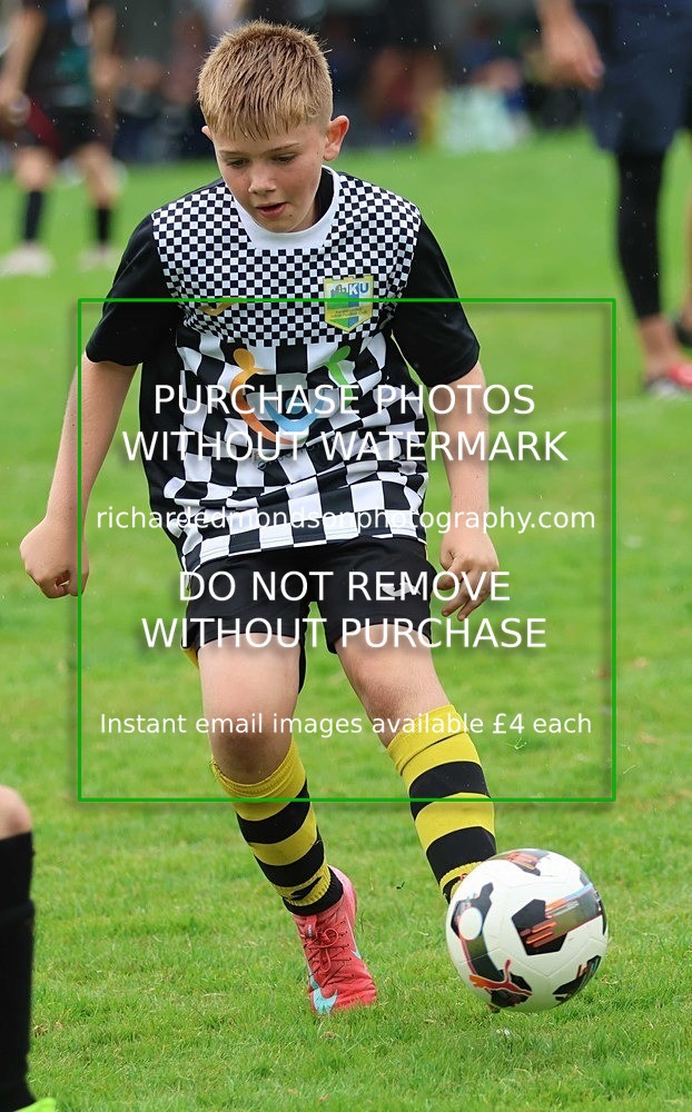 533A8889 - Kendal United