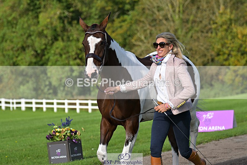 241023-130640-00079 - 004-Claire.Deuten-FOXRIDGE.HIGH.JINX