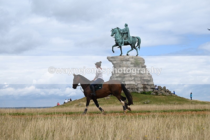 DSC_6999 - Time at Statue 12:45 to 13:15