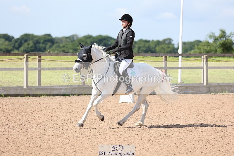 240714A-095316-01620 - Cls 3 A&B Pony BN & 80cm Open