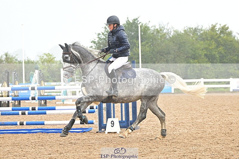 240925A-131955-00826 - Cls 4 Newcomers and 1.10m Open