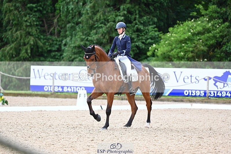 240524-090025-07617 - 501-BRUNO_FG-Edie_Campbell