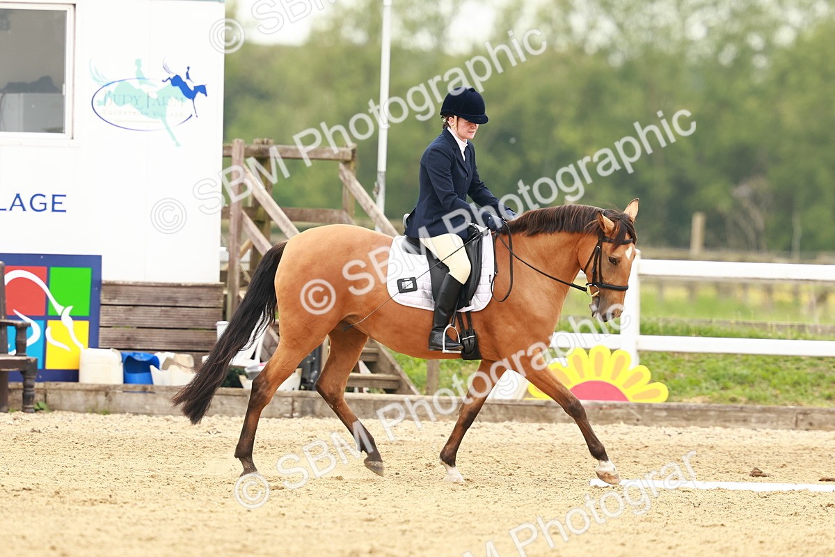 SBM_001045 - Class 6 - Novice 4
