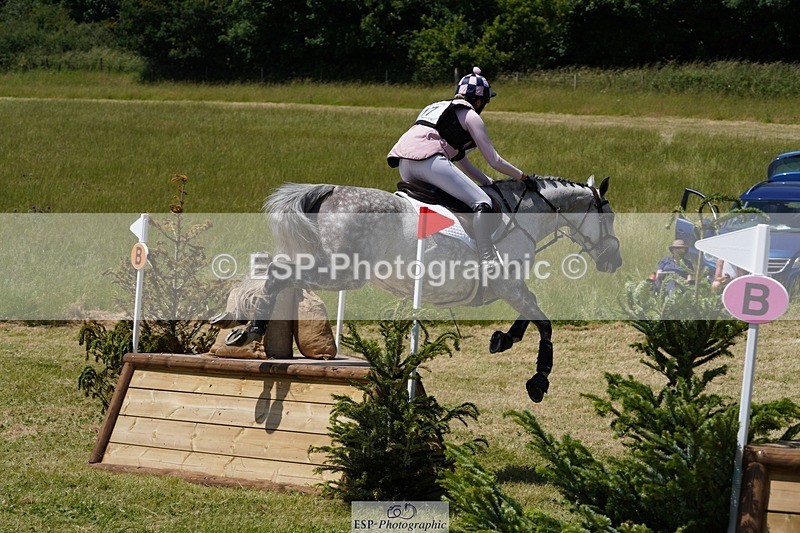 240629X-122920-1999 - 017-Jessica_Long-LADY_GREY