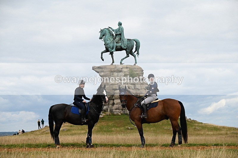 DSC_6355 - Time at Statue 12:17 to 12:44