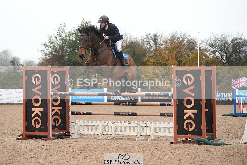 251107-133434-01181 - Cls 6 Foxhunter and 1.20m Open