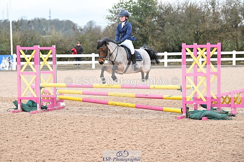 240309A-102208-00085 - Cls 1 Pony Intro 70cm