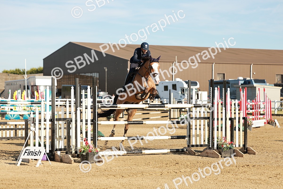 SBM_008813 - Class 6 - National 1.30m 1.40m Open Handicap
