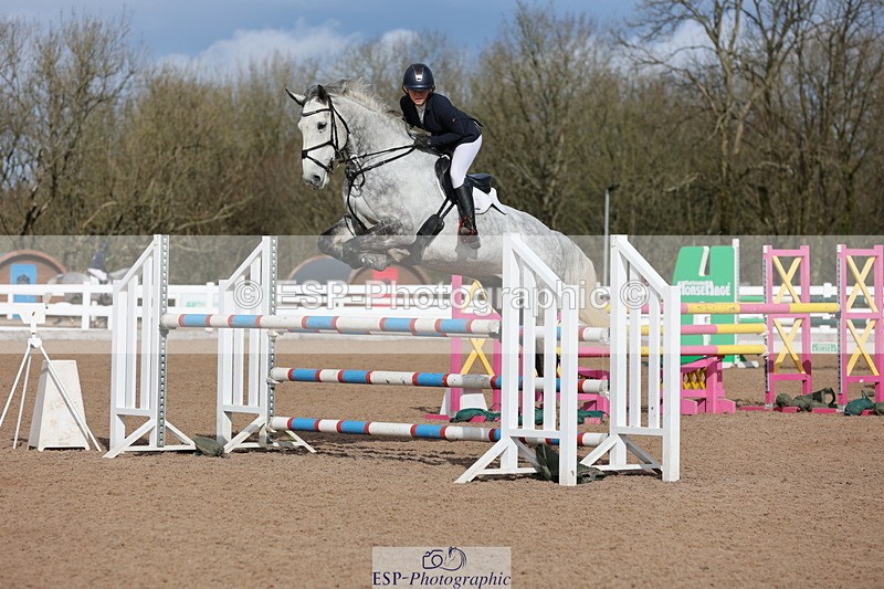 240223A-120526-01072 - Cls 4 Snr 1.05m Open