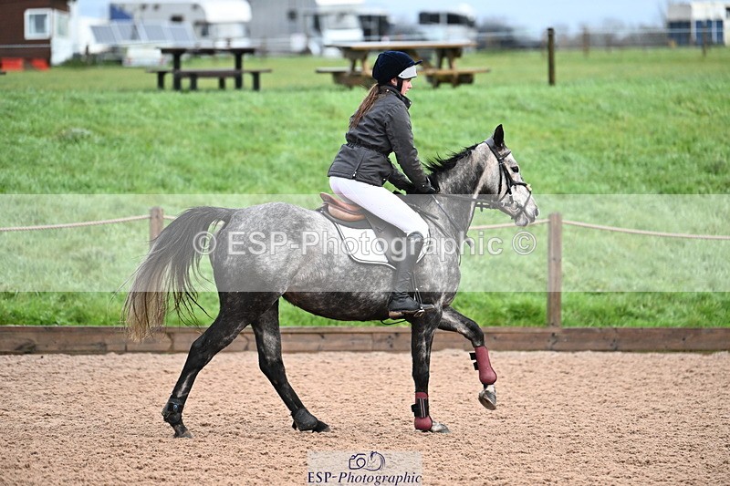 231203A-092514-00135 - Cls 12+13 Club and Schools 60cm