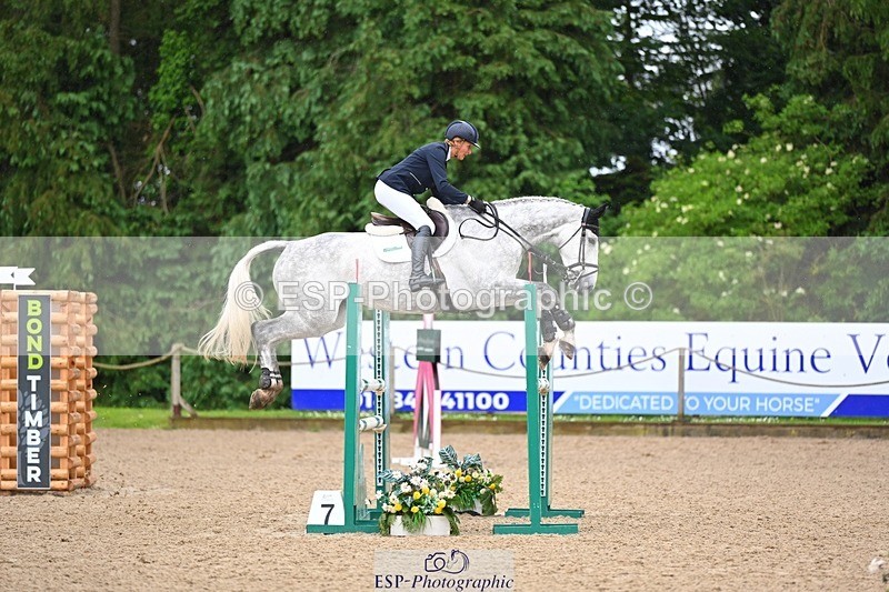 240526-143912-24670 - 208-KING_LOUIS-Mary_King