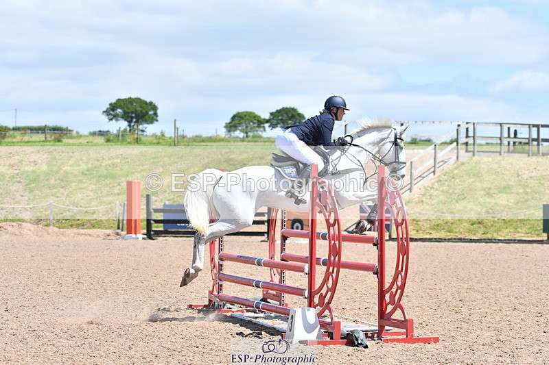 240609A-125821-05446 - Cls 18 Snr Newcomers and 1.10m Open